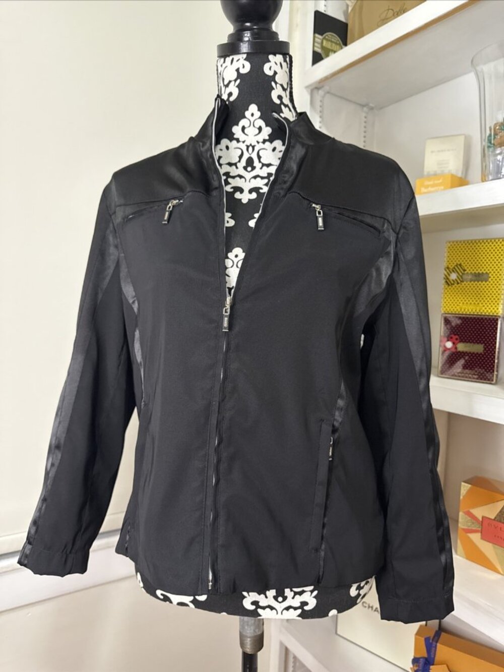 DKNY Golf Women's Black Zippered Lightweight Jacket Size M Packable Old Money